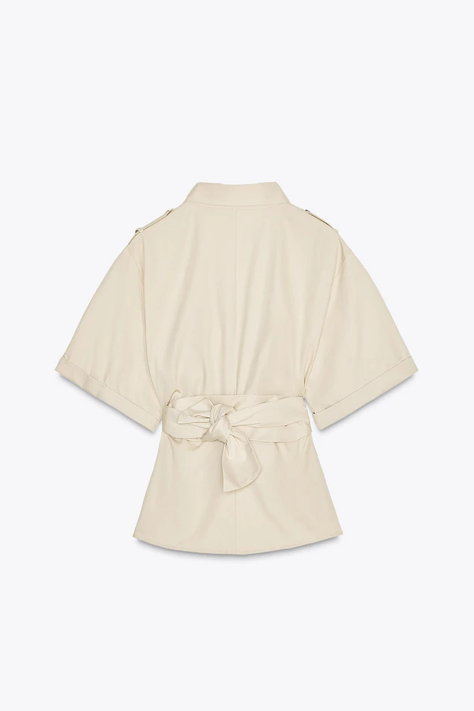 BELTED TAB SHIRT