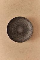 DESSERT PLATE WITH RAISED DESIGN