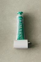 DISTRIBUTEUR DENTIFRICE