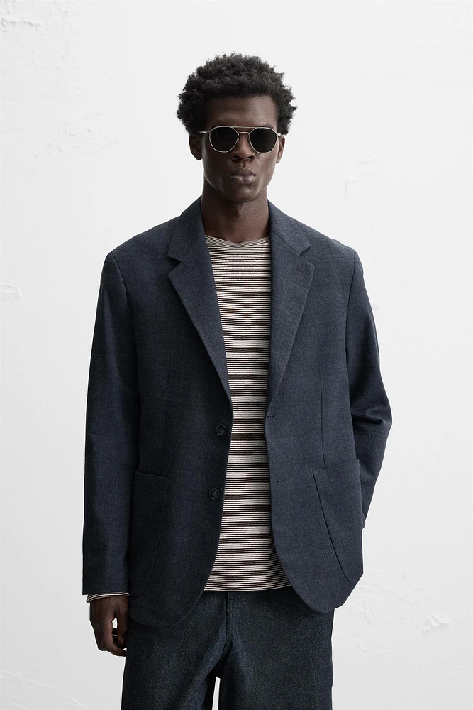 REGULAR FIT TEXTURED BLAZER