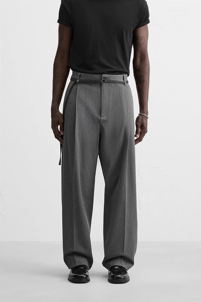 BELTED PLEATED PANTS