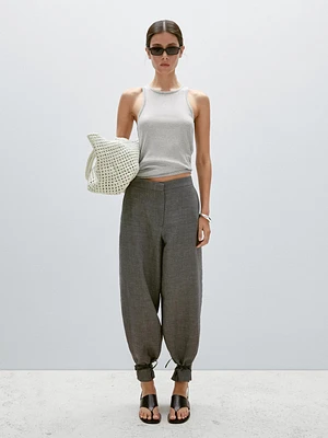 Round neck top with shimmery detail