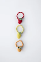LOT DE TROIS CHOUCHOUS FRUITS EN CROCHET