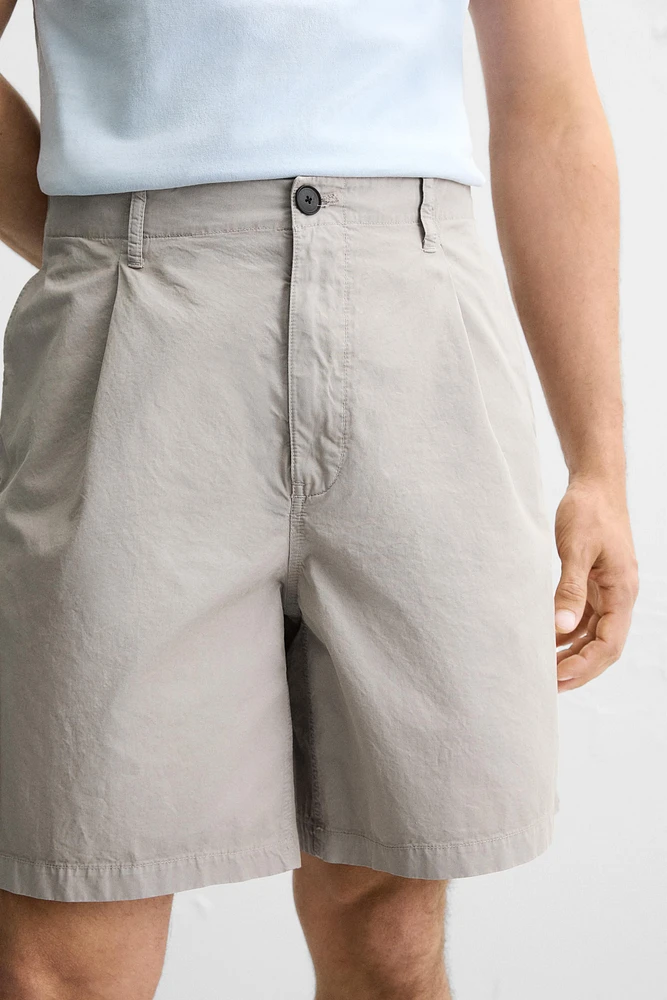 RELAXED FIT CRINKLED SHORTS