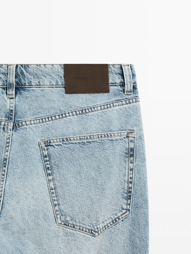 Tapered fit jeans