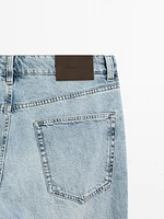 Tapered fit jeans