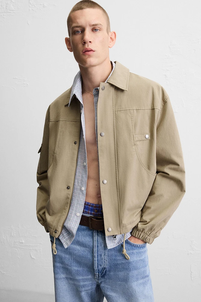 BLOUSON INSCRIPTION IMPRIMÉE GUITARRICADELAFUENTE