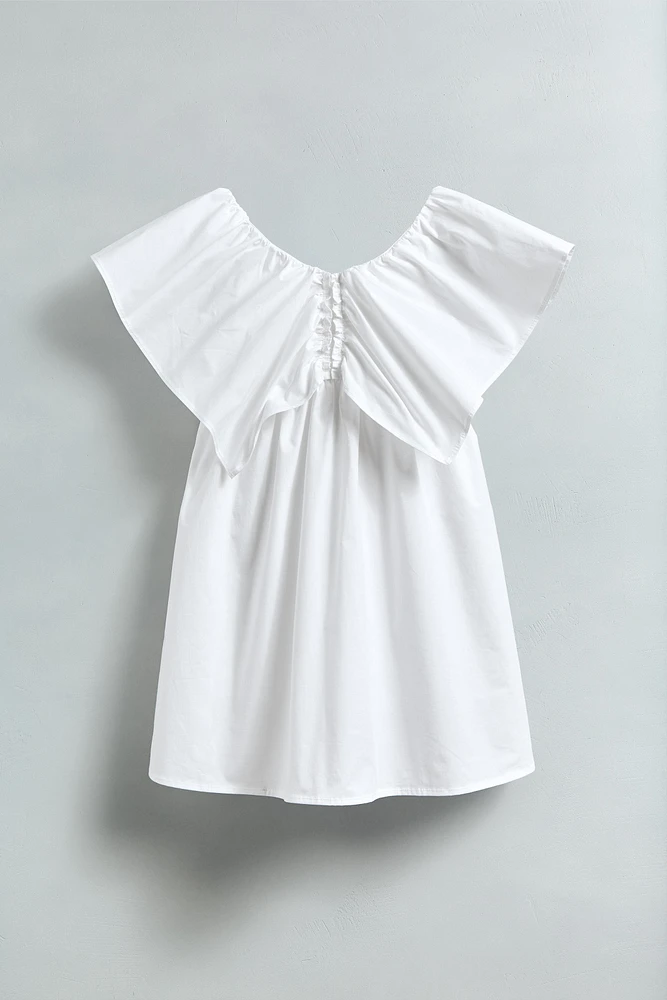 ROBE À VOLANT