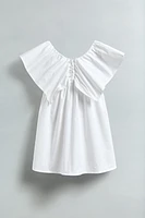 ROBE À VOLANT