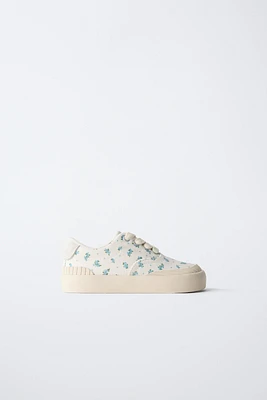 TENNIS À FLEURS