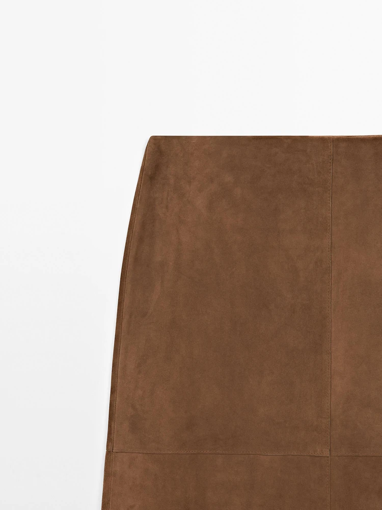 Jupe midi en cuir effet daim