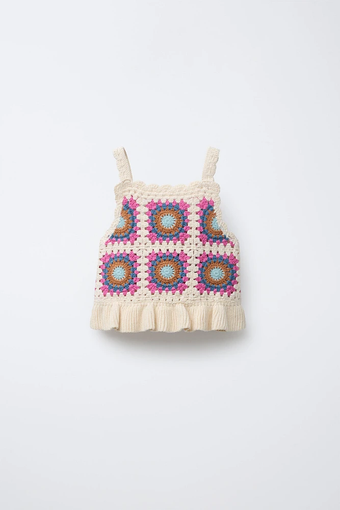 RUFFLED CROCHET KNIT TOP