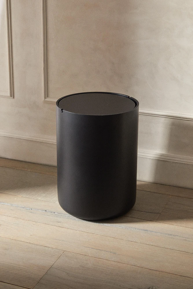 LARGE BLACK RESIN TRASH CAN