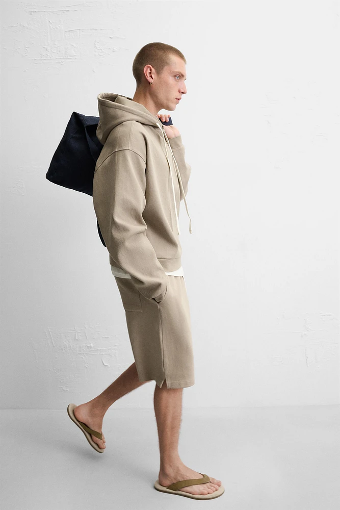 BERMUDA DE JOGGING REGULAR FIT