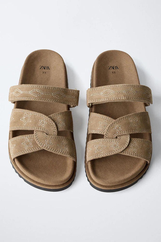 EMBROIDERED LEATHER SANDALS