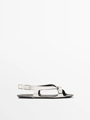 Sandales plates cuir boucles