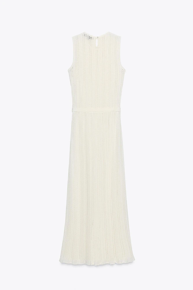 ROBE MIDI EN MAILLE POINTELLE CEINTURE
