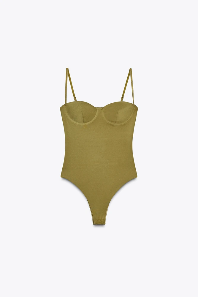 BODY STYLE LINGERIE SATINÉ