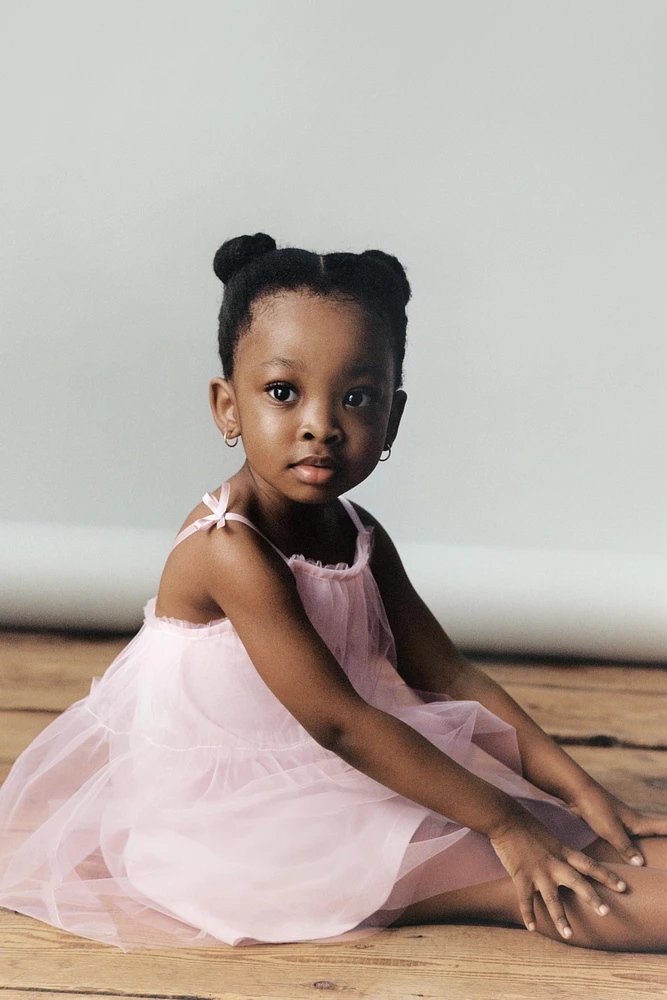 ROBE EN TULLE AVEC NŒUDS