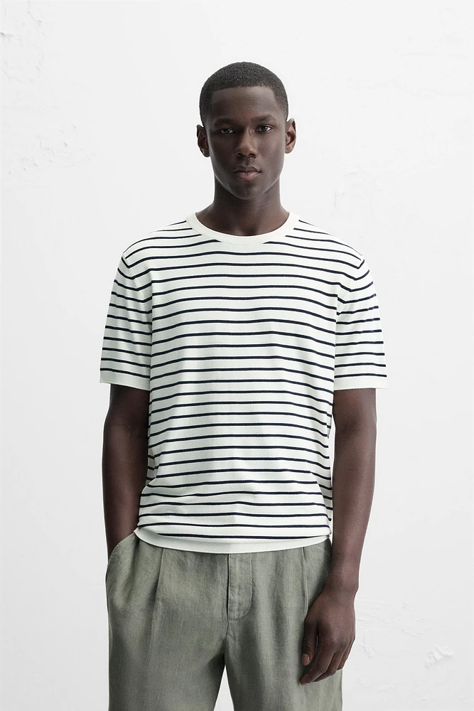FLOWY KNIT T-SHIRT