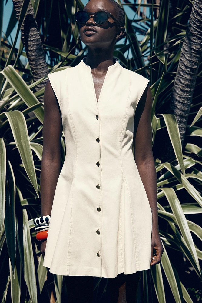 ROBE COURTE SANS MANCHES