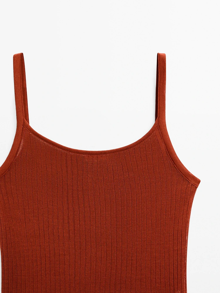 Ribbed crop top