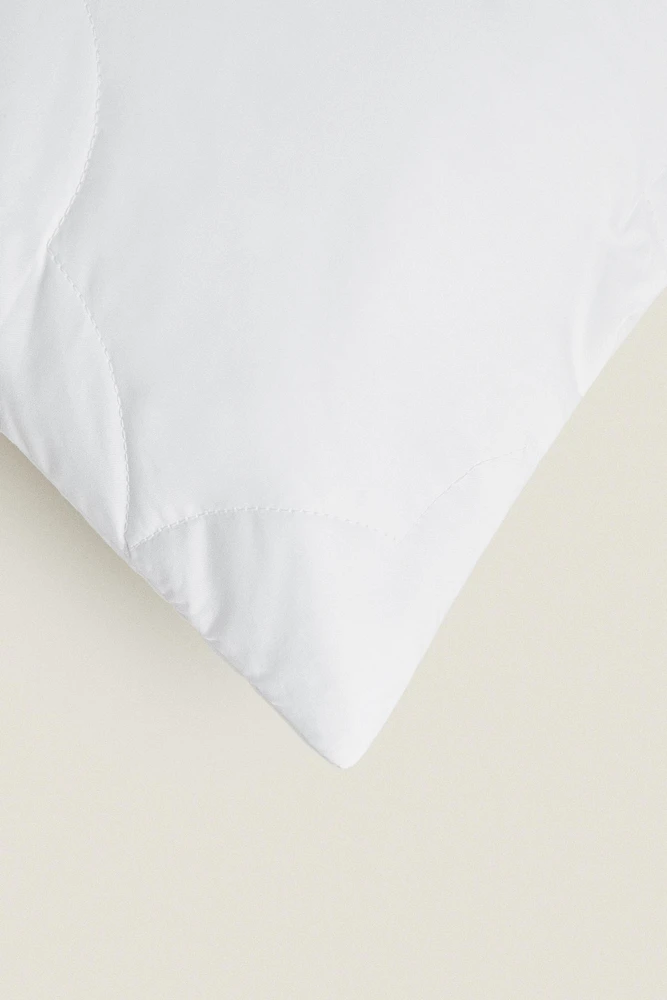 PADDED PILLOW PROTECTOR