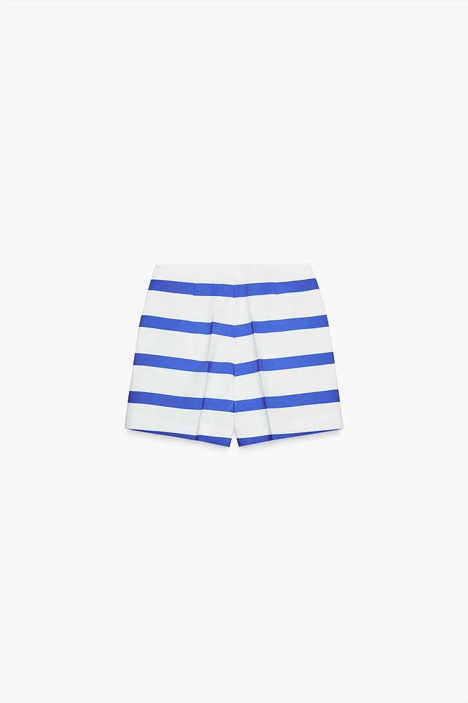 STRIPED BUTTON SHORTS