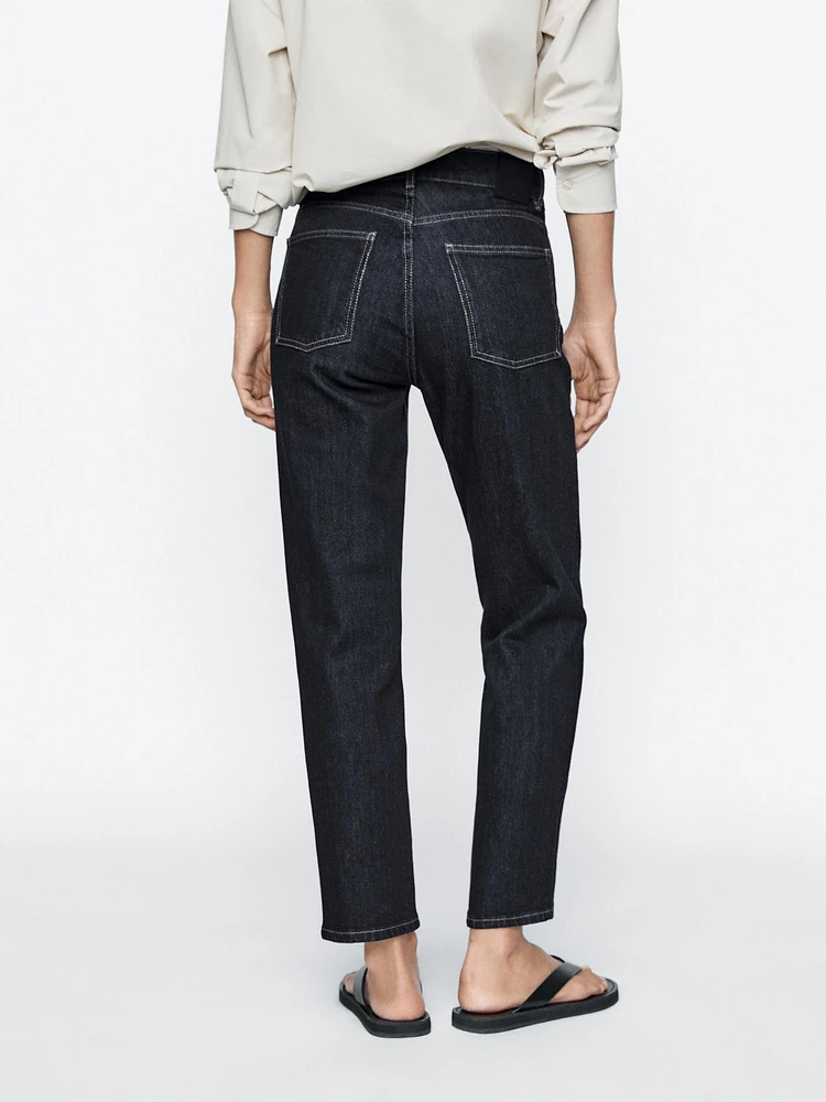 Mid-rise slim fit jeans