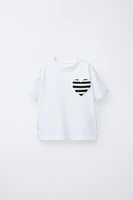 CROCHET HEART POCKET T-SHIRT