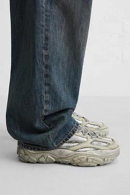 CHUNKY SNEAKERS