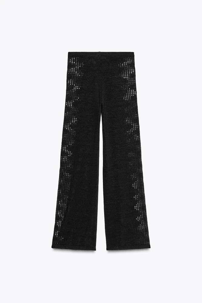 PANTALON EN MAILLE POINTELLE LATÉRAL