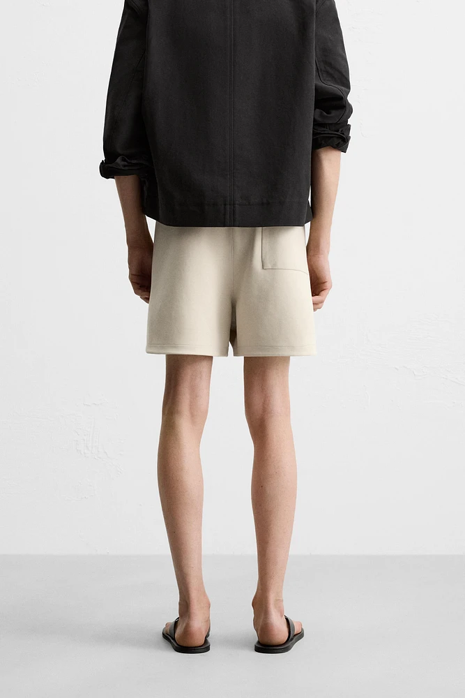 TECHNICAL JOGGER SHORTS