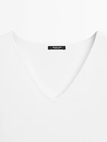 Long contrast V-neck dress