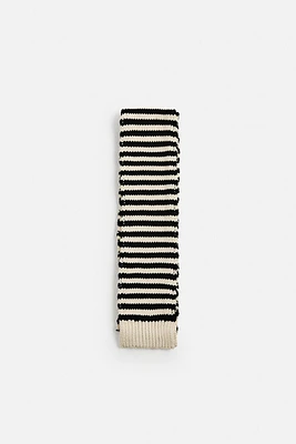 LIMITED EDITION STRIPED KNIT SCARF