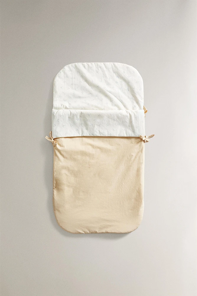 GIGOTEUSE ENFANT FLEUR