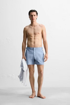 MAILLOT DE BAIN CLASSIQUE À TEXTURE
