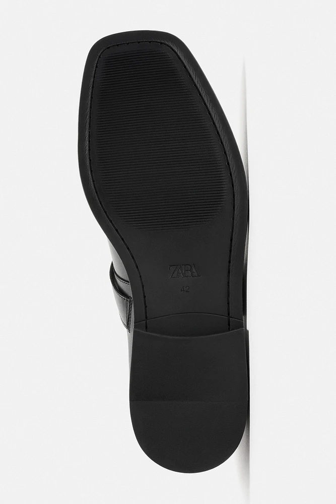 LEATHER BUCKLE SHOE