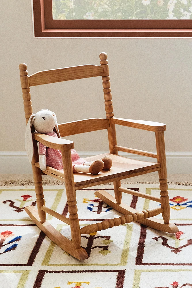 FAUTEUIL À BASCULE EN BOIS