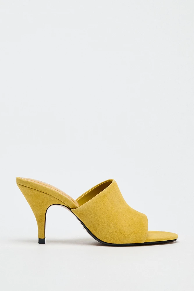 MULES À TALONS EN CUIR