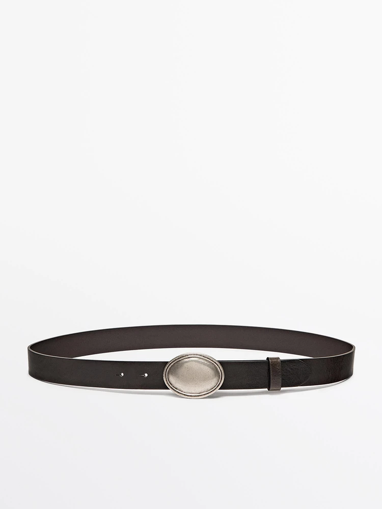 Leather belt with oval plate buckle