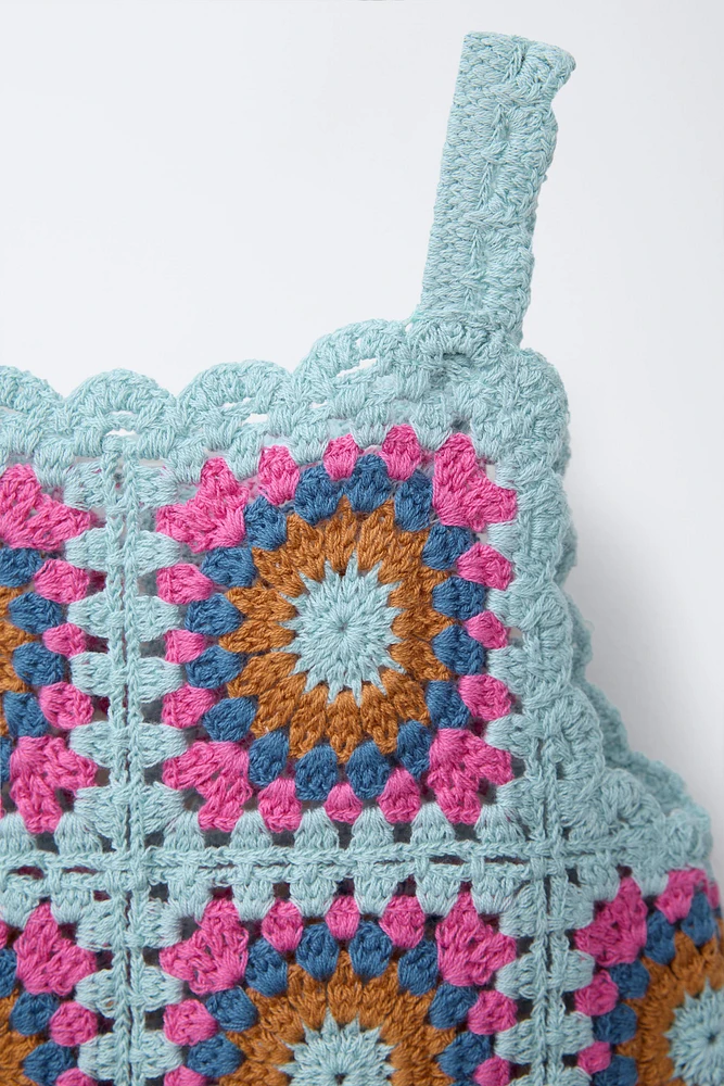 ROBE EN MAILLE CROCHET