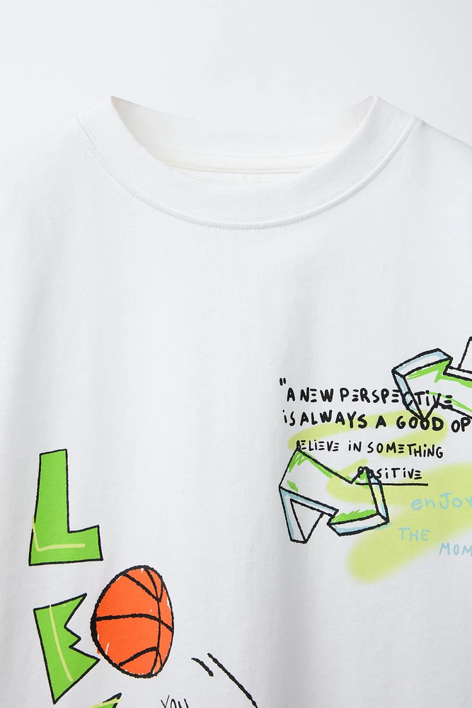 T-SHIRT IMPRIMÉ GRAFFITI
