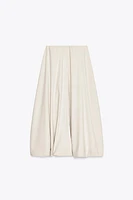 VOLUMINOUS BALLOON SKIRT