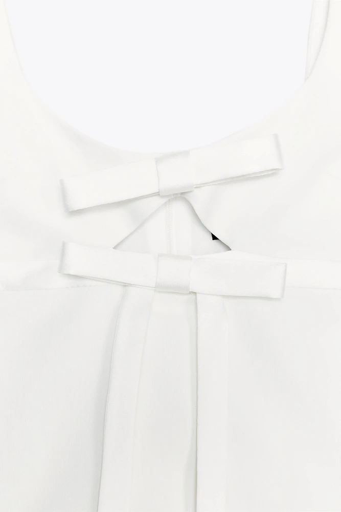 CUT OUT TIE TOP