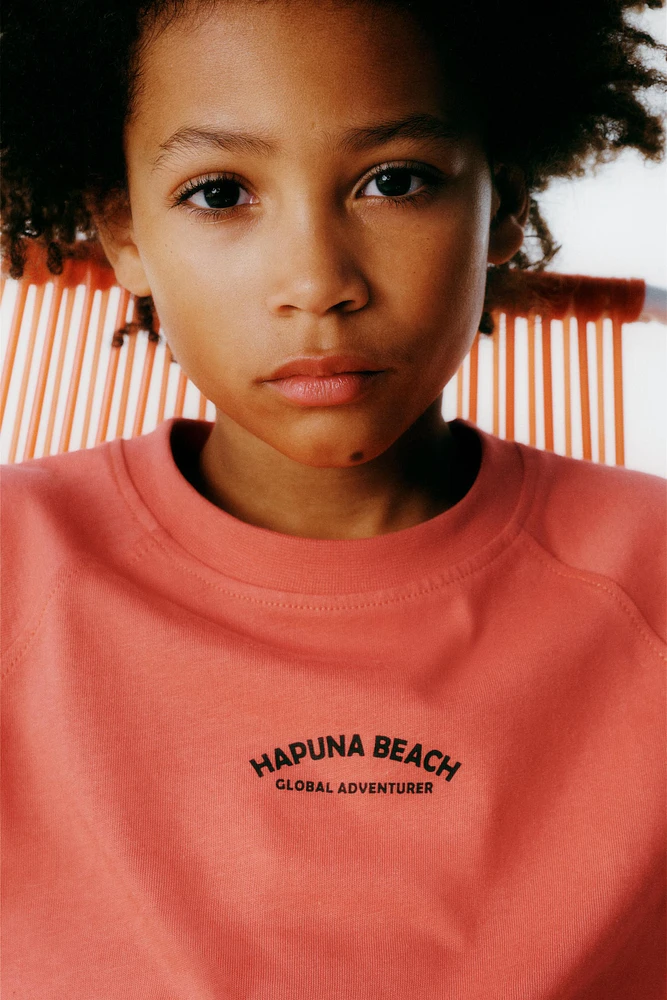 T-SHIRT AND BERMUDA SHORTS SET WITH LABEL