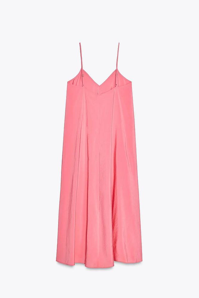 FLOWY MIDI DRESS