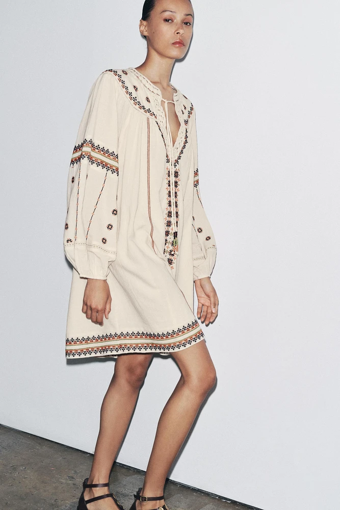 EMBROIDERED DRESS ZW COLLECTION