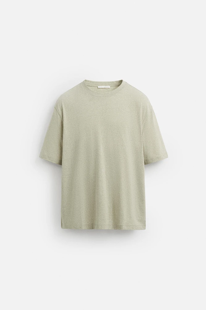 TEXTURED T-SHIRT