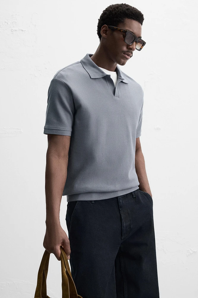 VERTICAL TEXTURED POLO